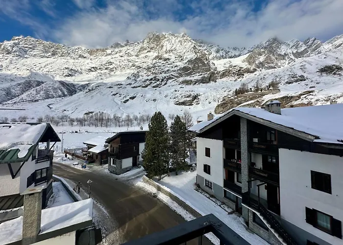 Mcx Vacation - Maison Cian, Con Balconi Panoramici Nel Cuore Di Cervinia Appartement